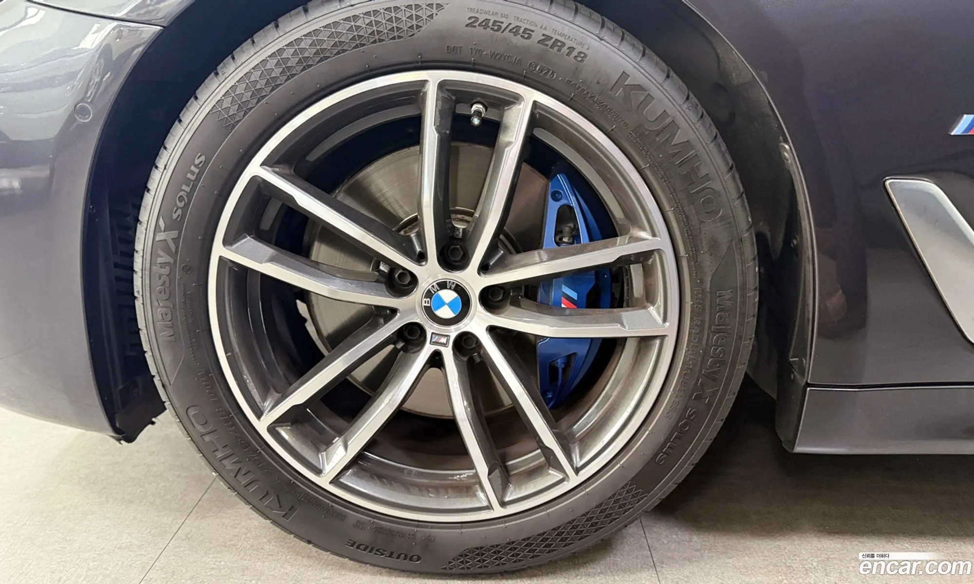 BMW 5 Series 2023 — 12