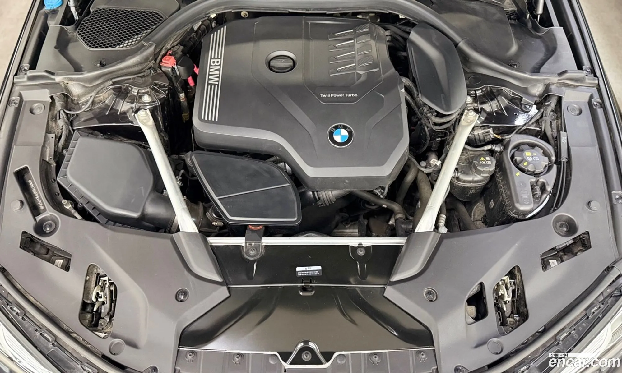 BMW 5 Series 2023 — 11