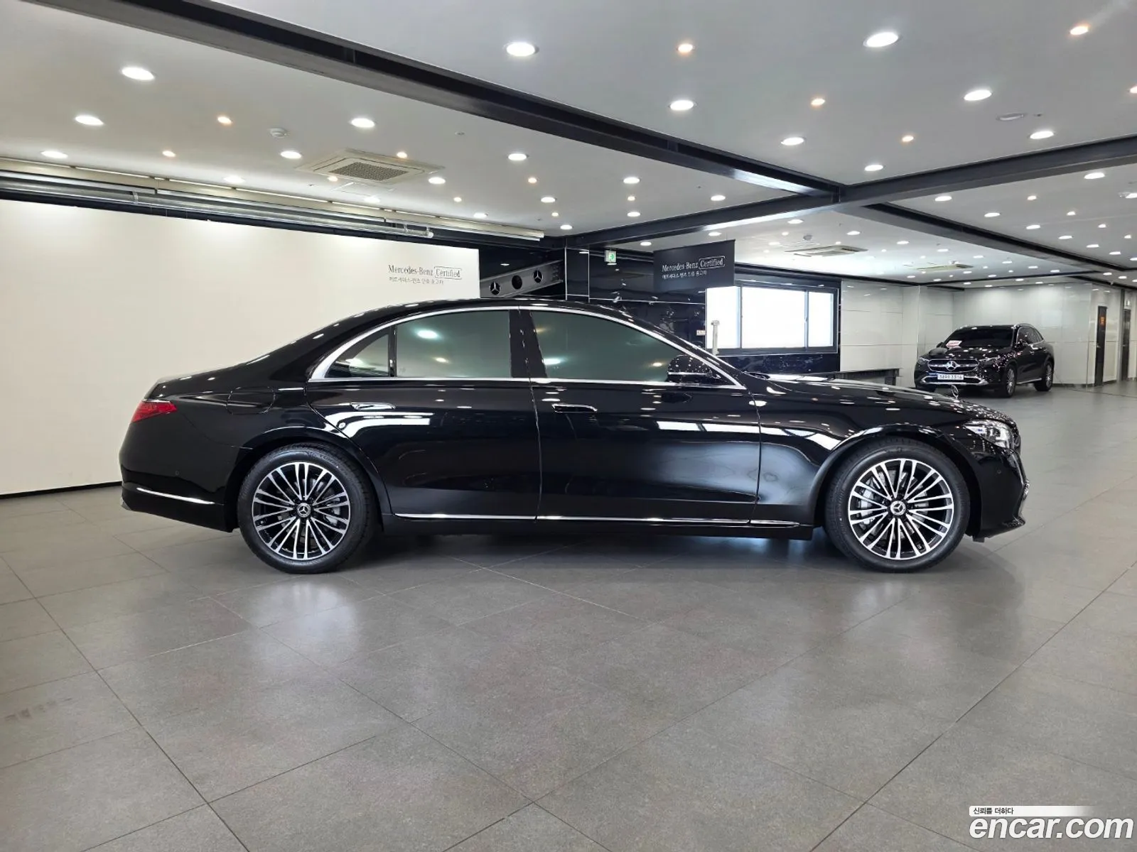 Mercedes-Benz S-Class W223 2025 — 6