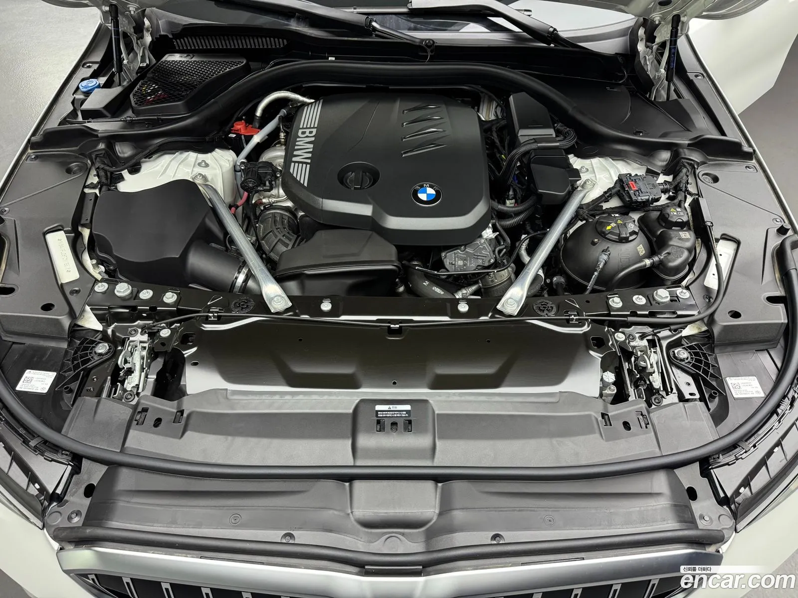 BMW 5 Series 2025 — 10