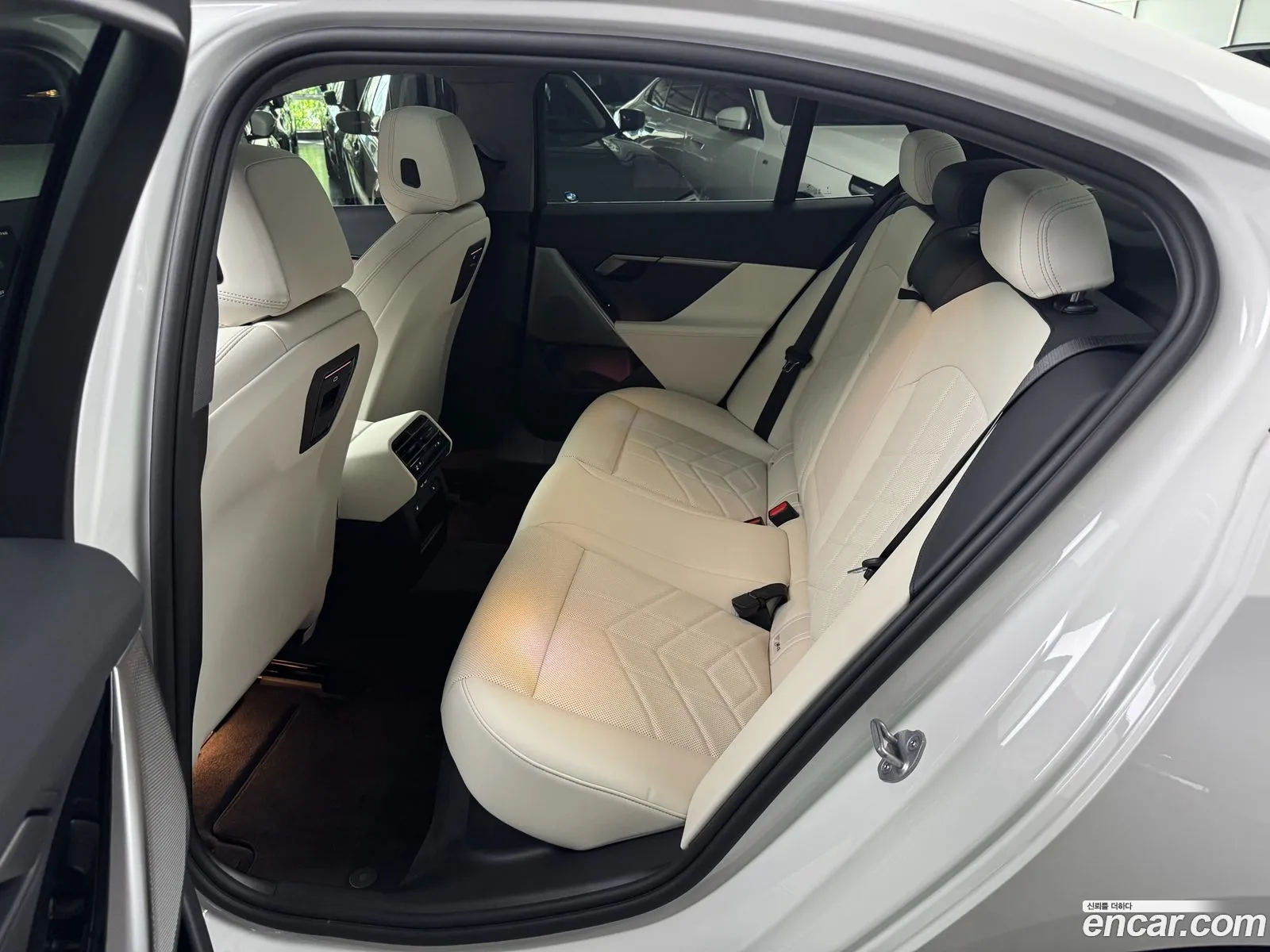 BMW 5 Series 2025 — 6