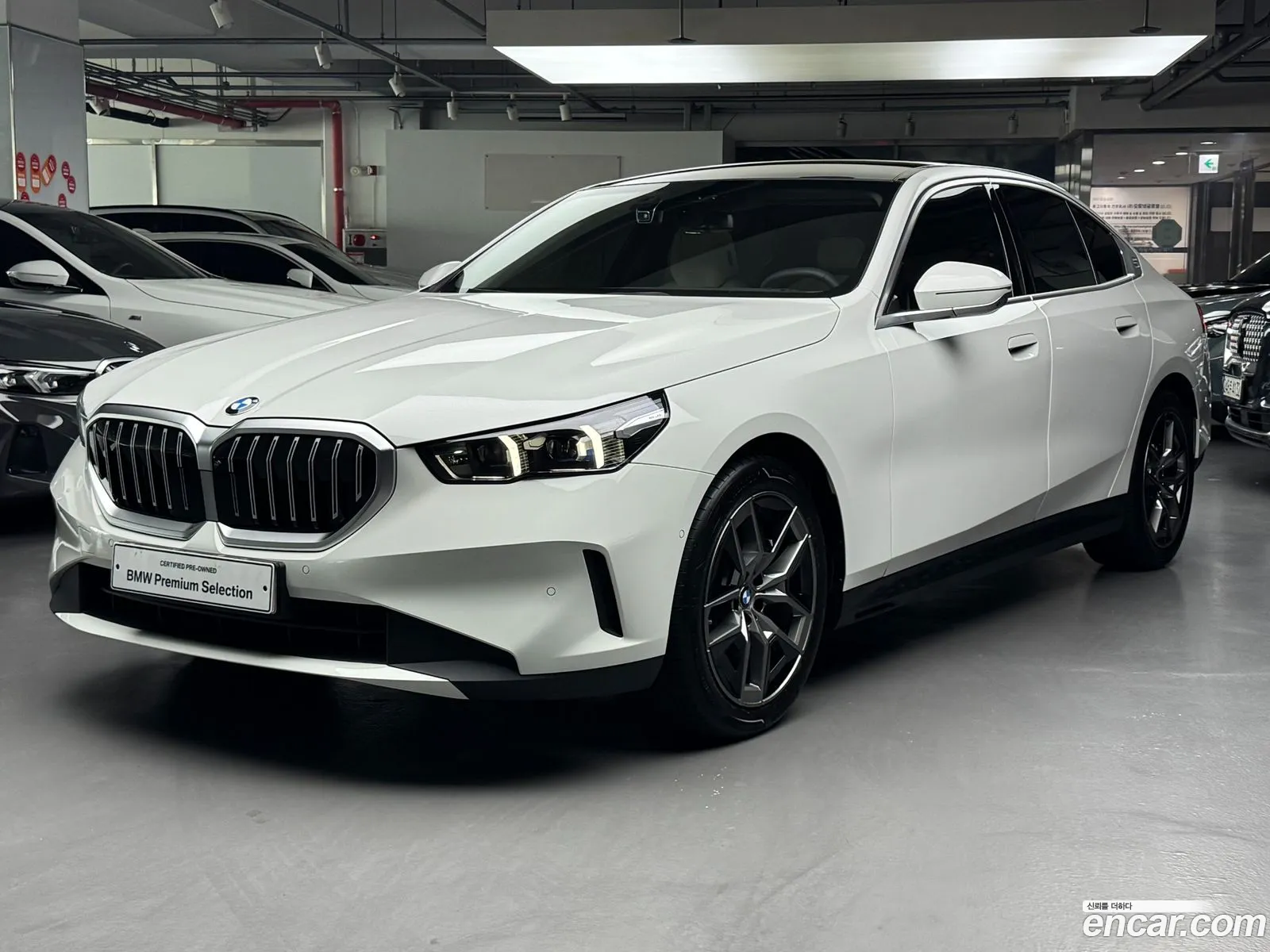 BMW 5 Series 2025 — 14