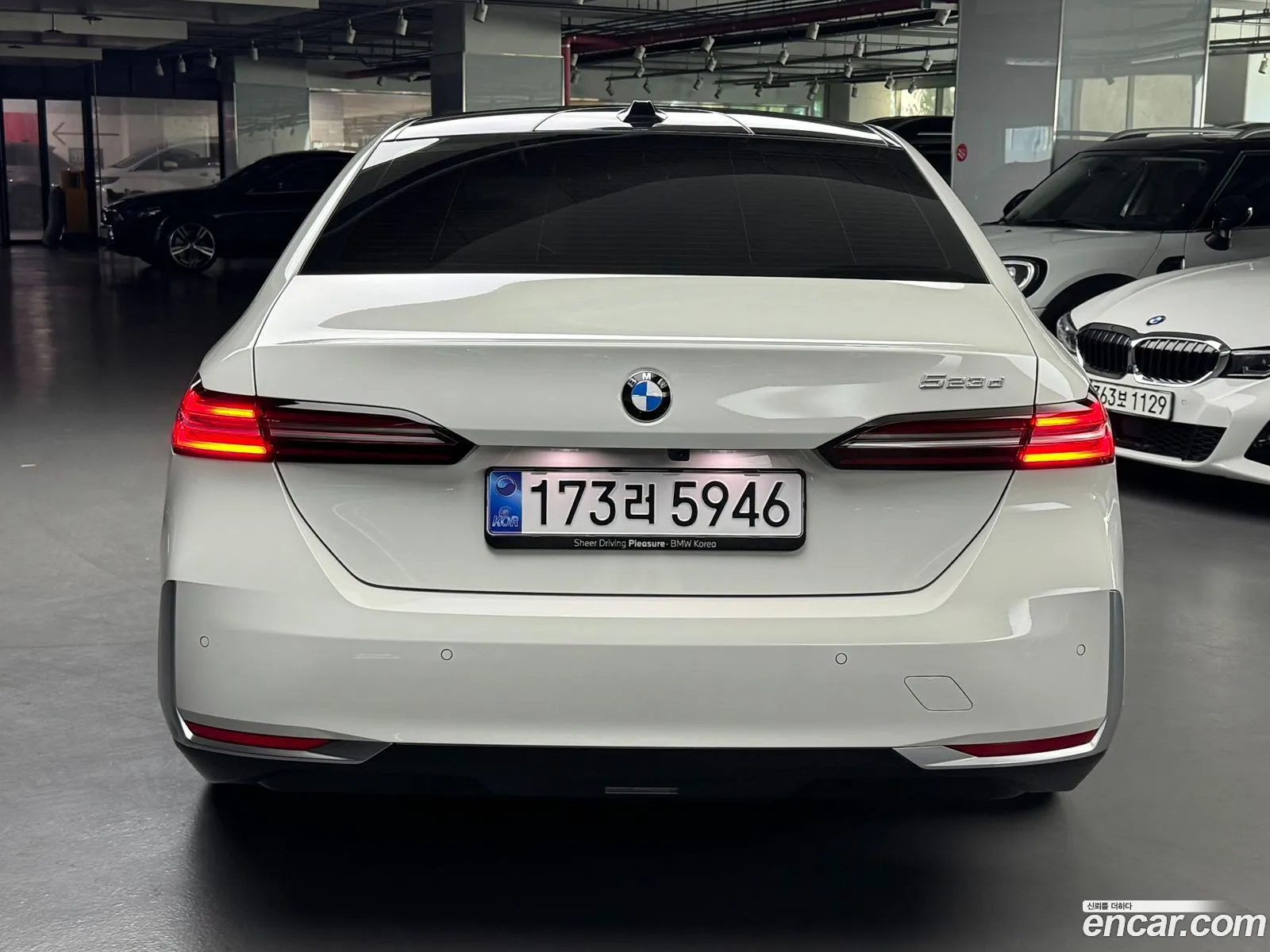 BMW 5 Series 2025 — 9