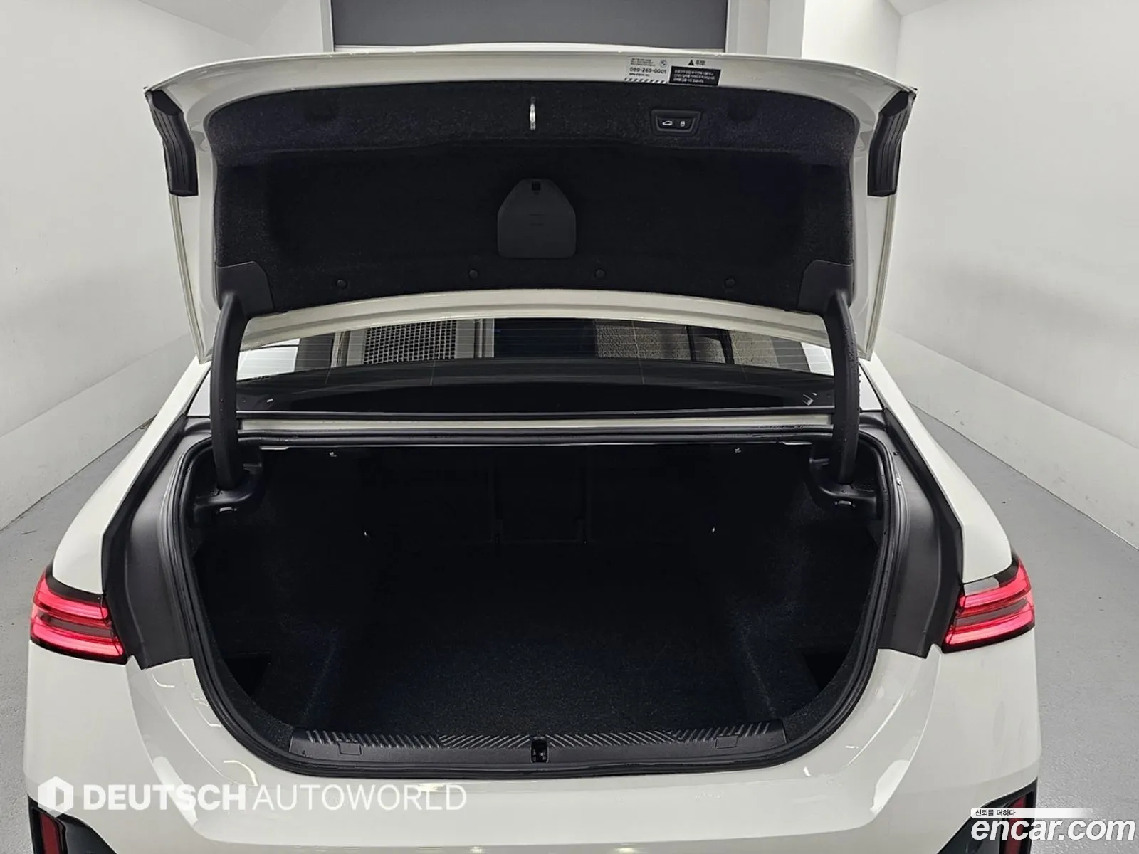 BMW 5 Series 2024 — 16