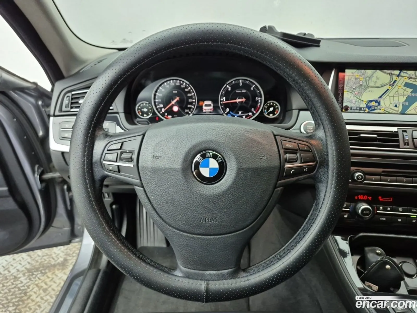BMW 5 Series 2015 — 7
