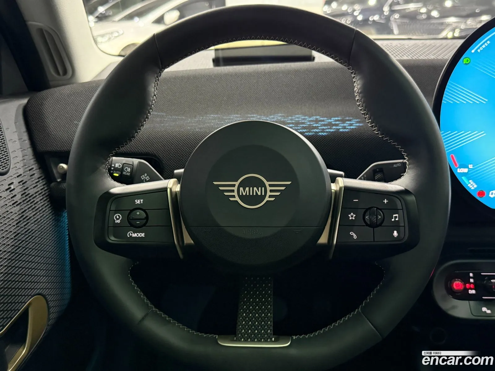 Mini Cooper Electric 2024 — 17