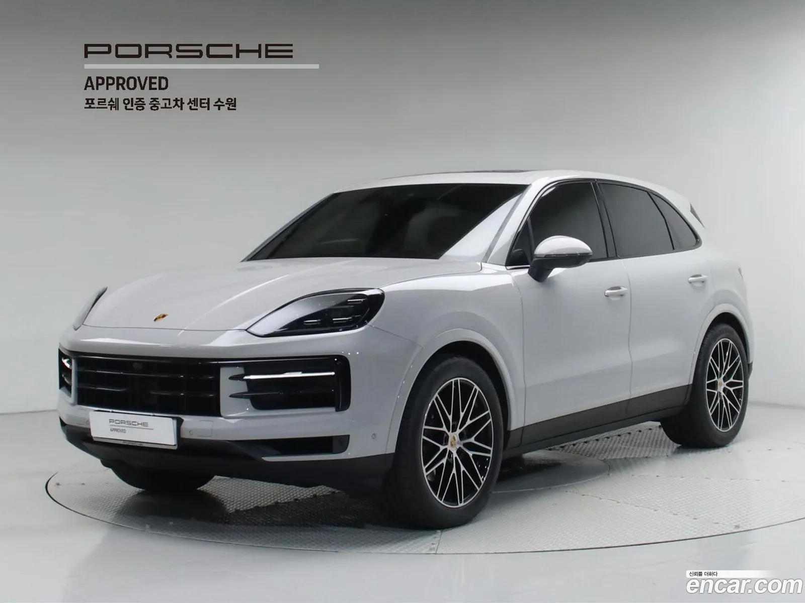 Porsche Cayenne 2024 — 18