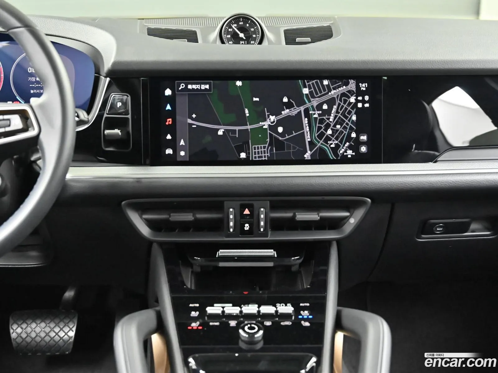 Porsche Cayenne 2024 — 11