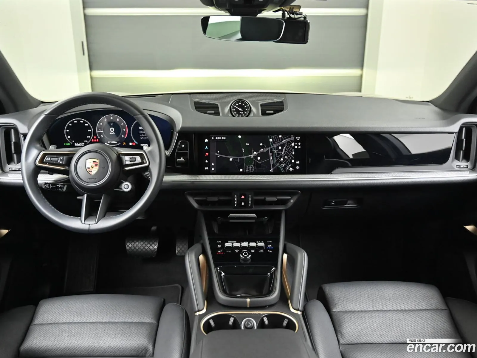 Porsche Cayenne 2024 — 19