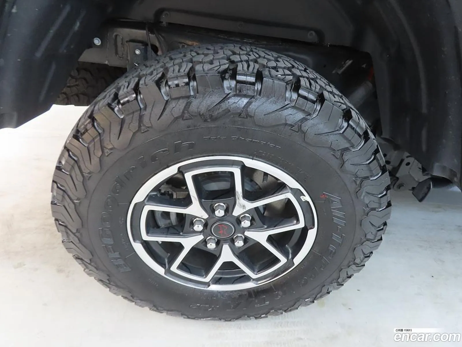 Jeep Gladiator 2025 — 16