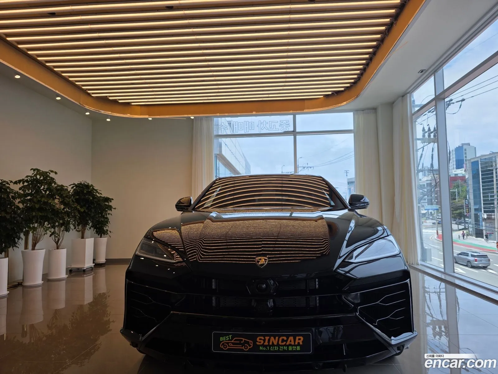 Lamborghini Urus 2026 — 15