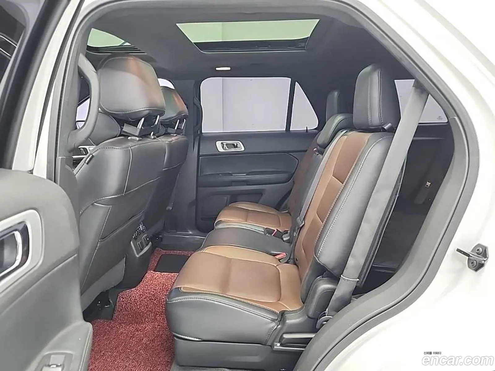 Ford Explorer 2015 — 19