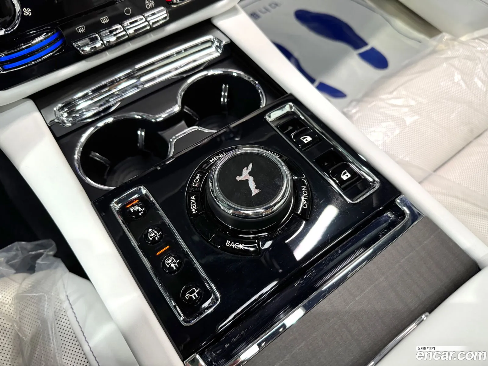 Rolls-Royce Ghost 2021 — 16