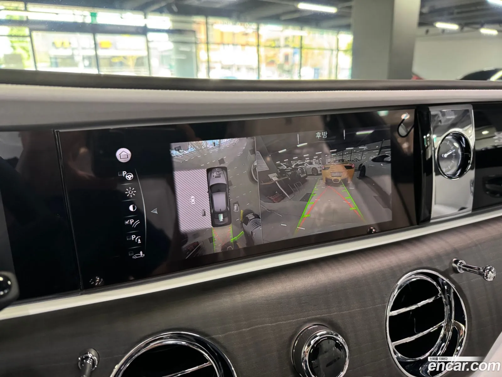 Rolls-Royce Ghost 2021 — 10