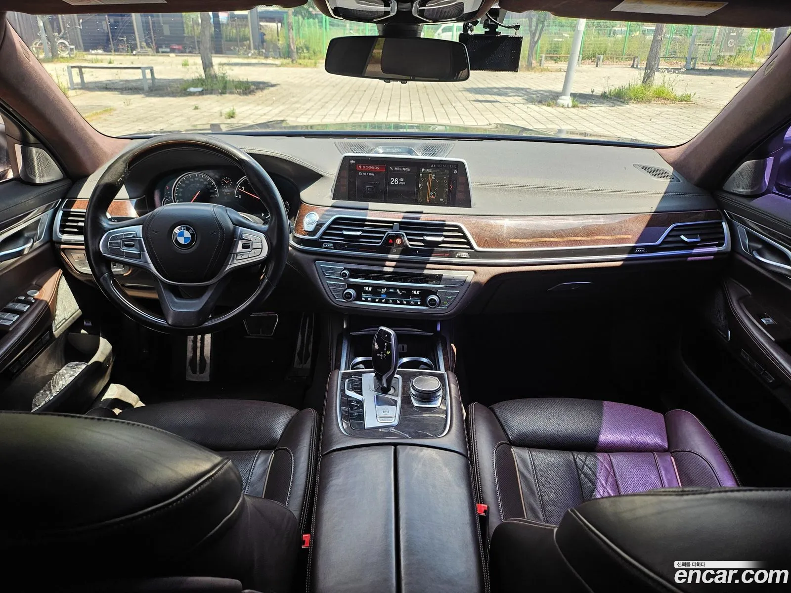 BMW 7 Series 2016 — 8