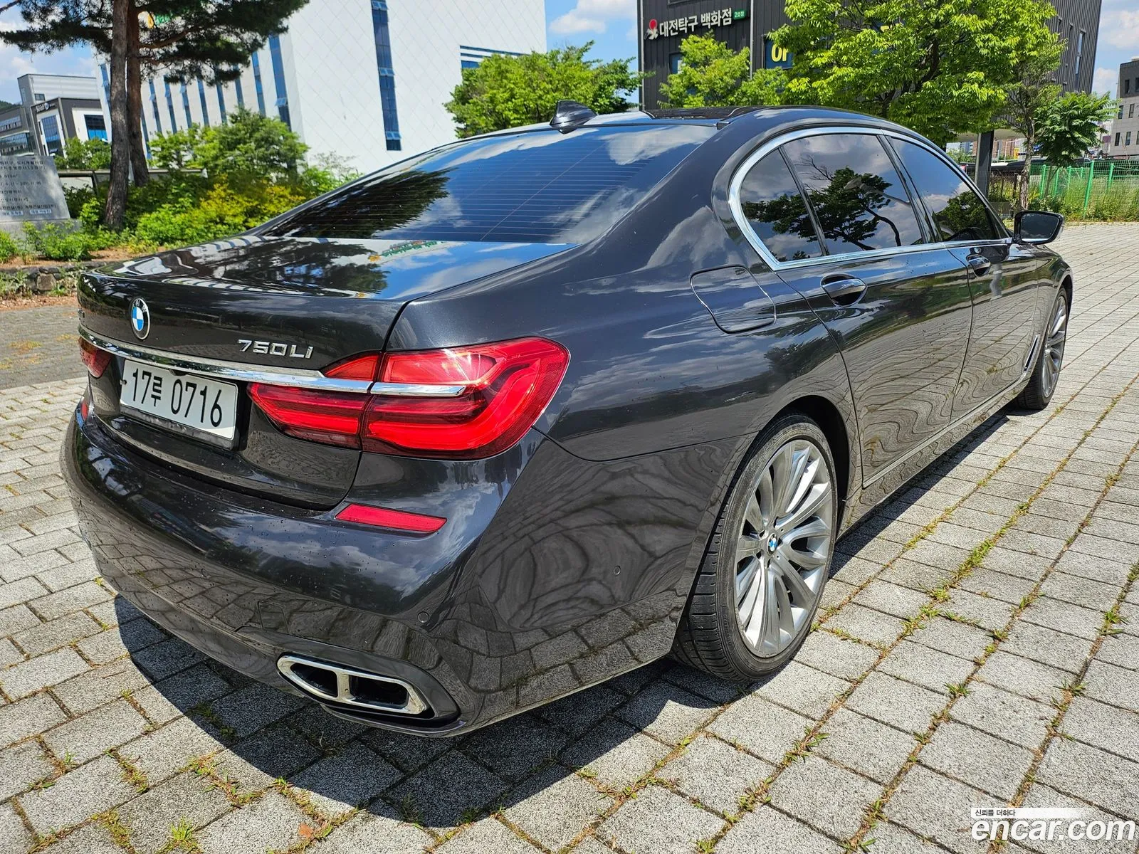 BMW 7 Series 2016 — 11