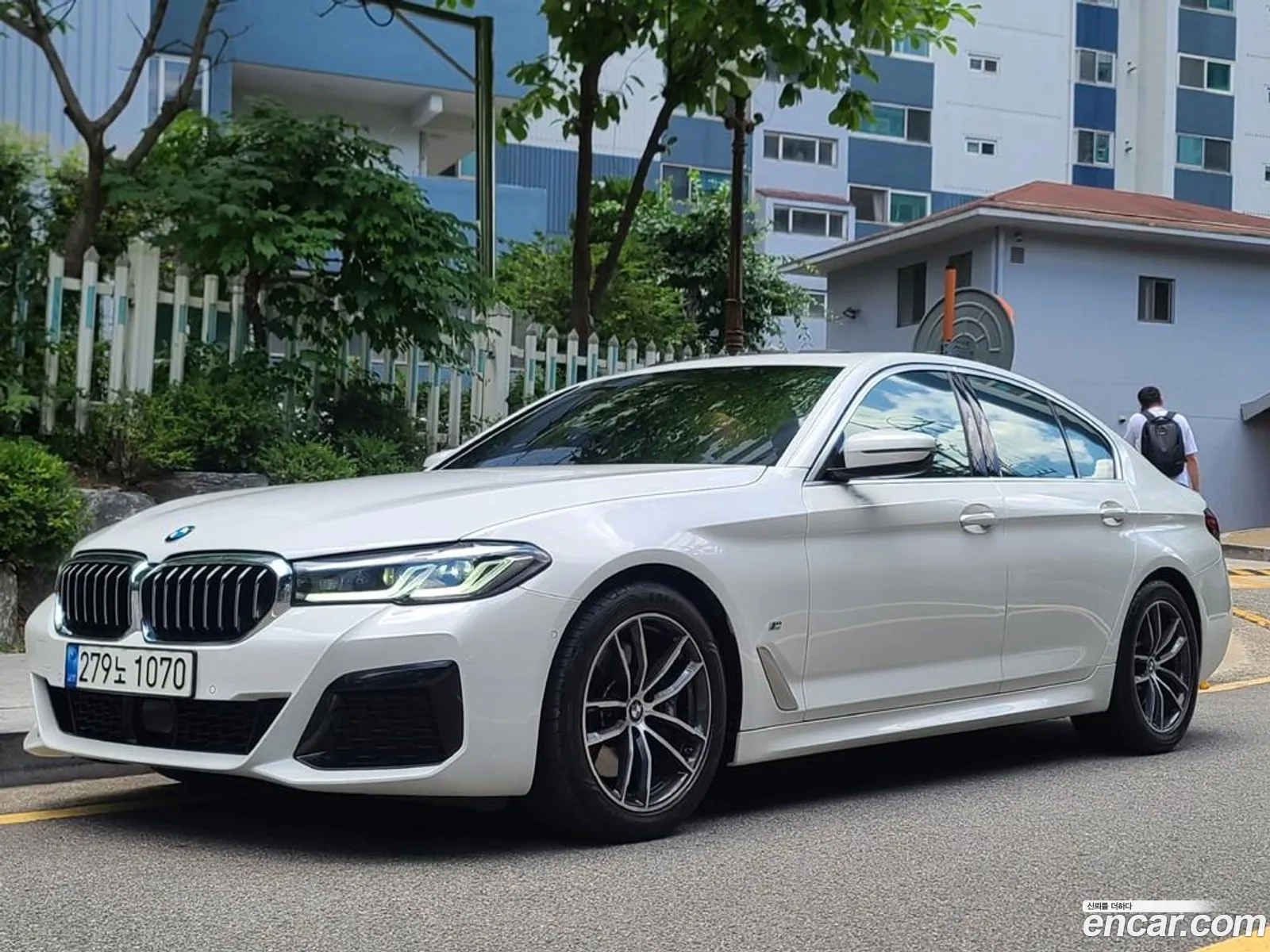BMW 5 Series 2022 — 18