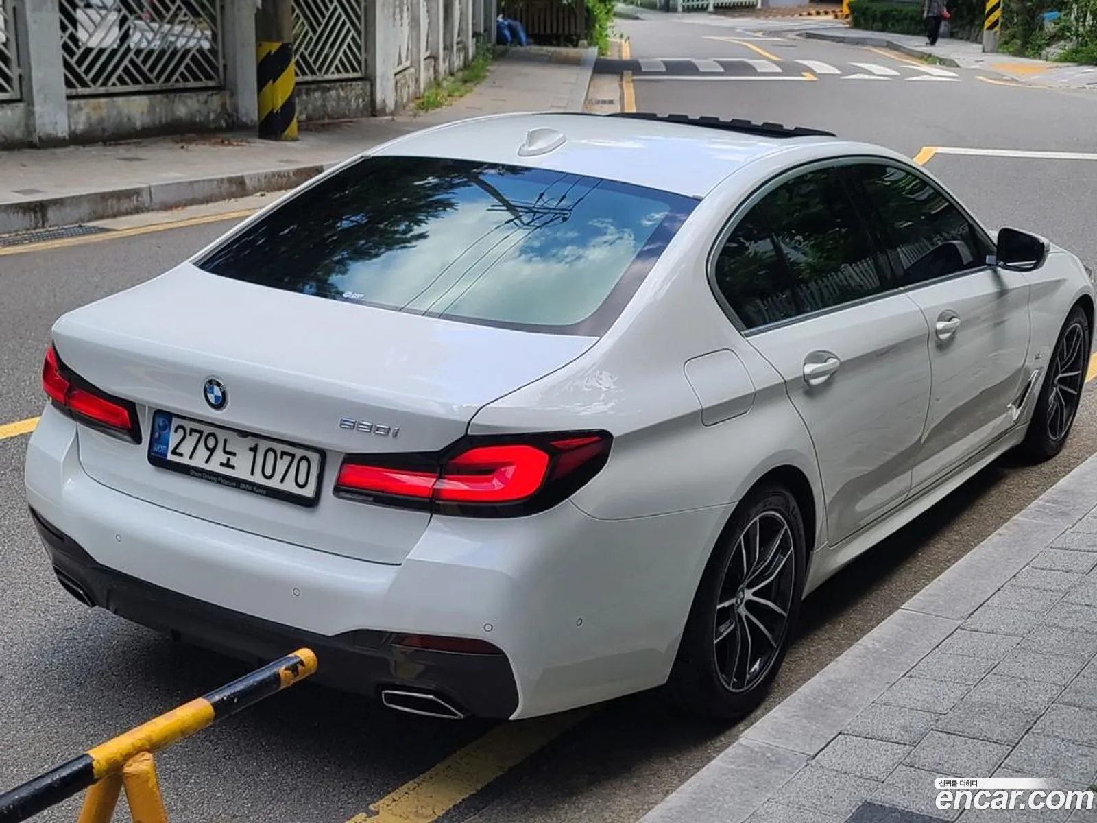 BMW 5 Series 2022 — 13