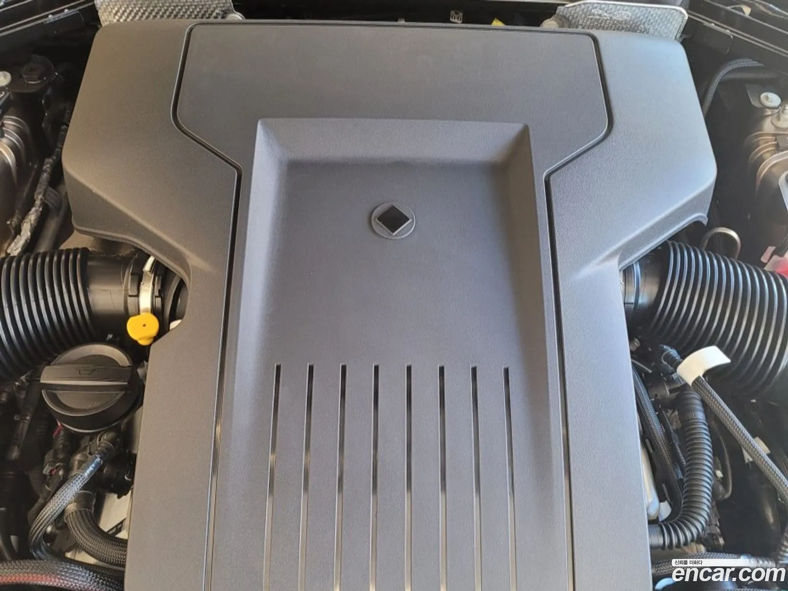 Land Rover Defender 2025 — 10