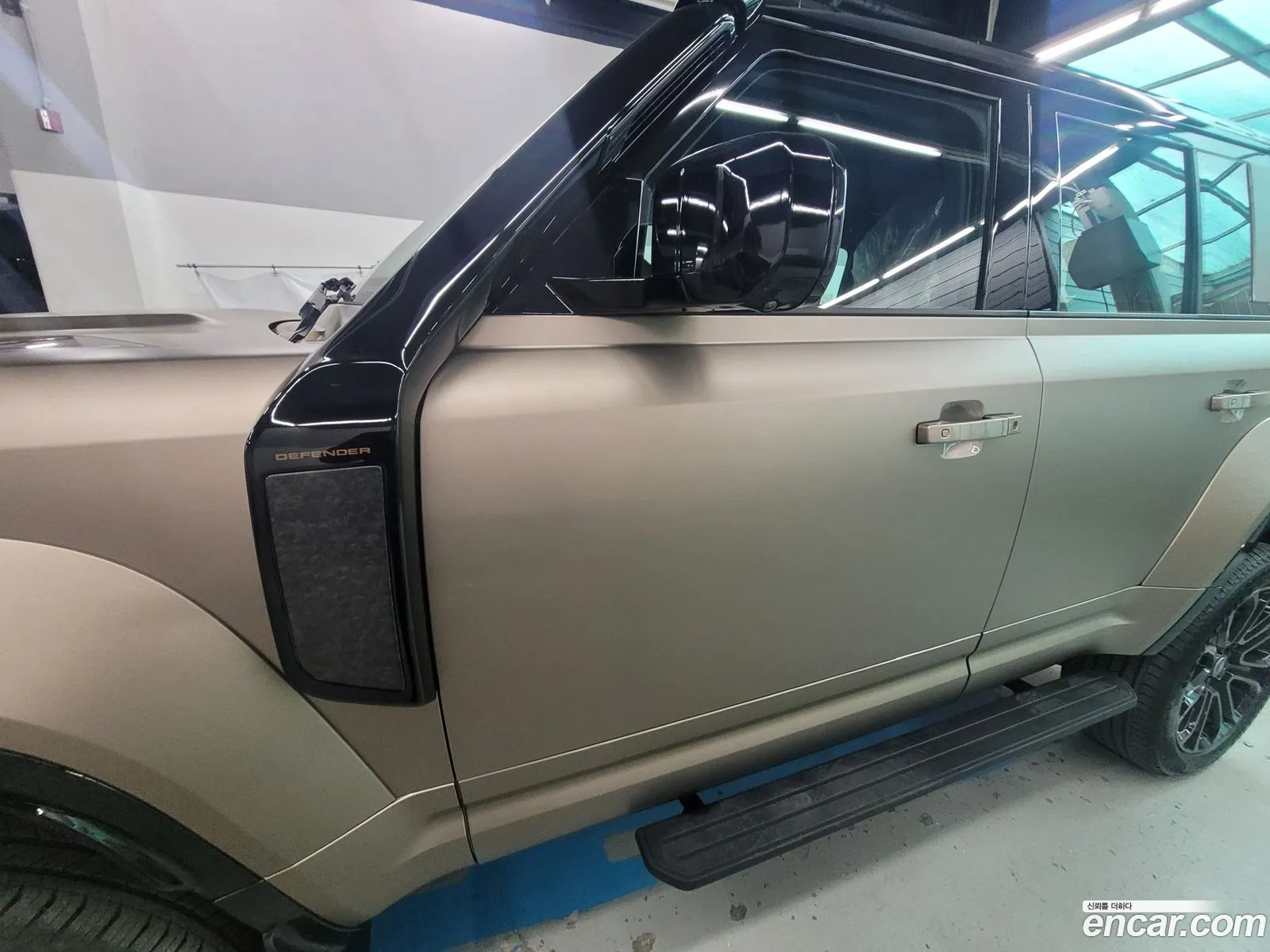 Land Rover Defender 2025 — 7