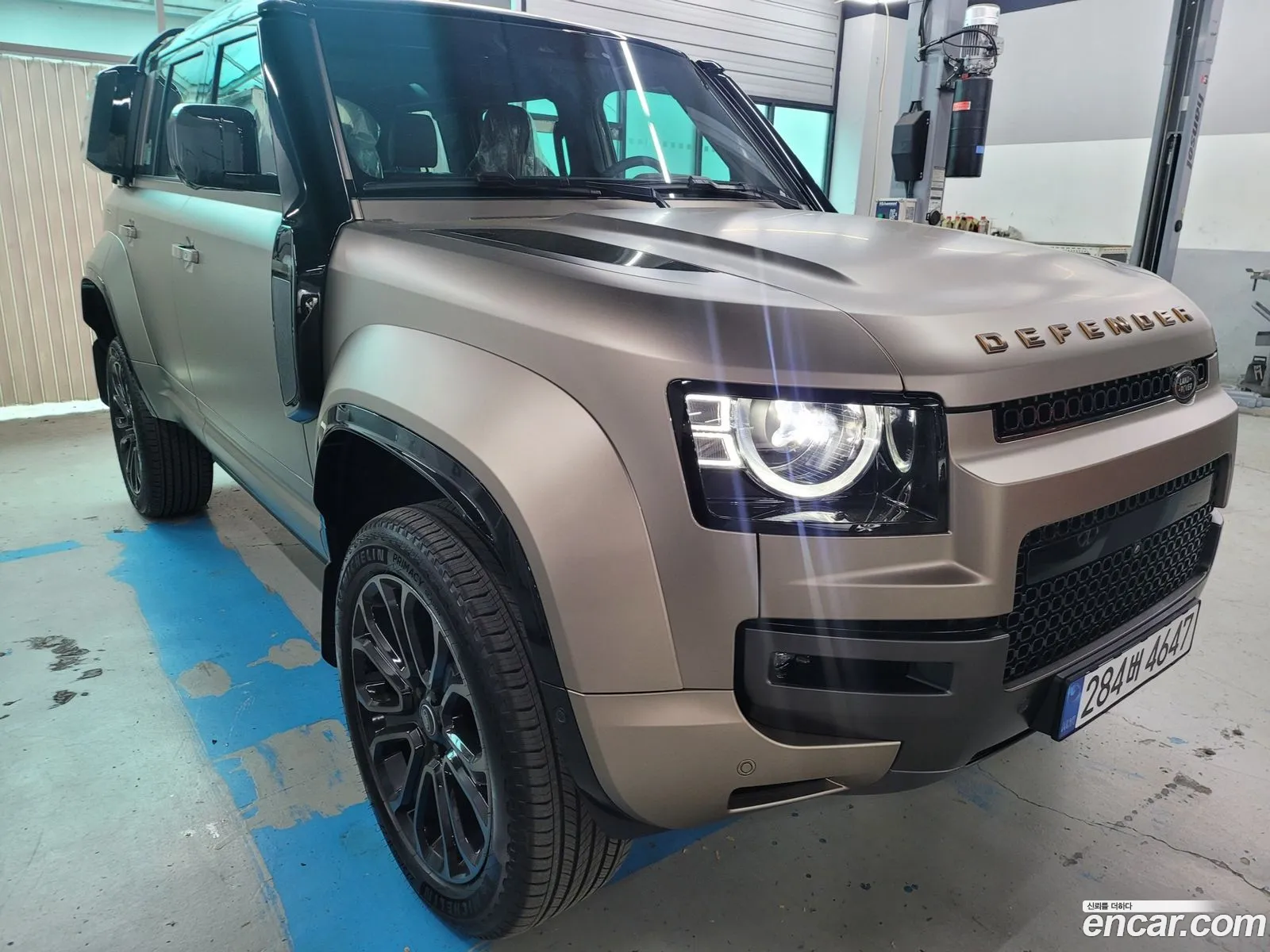Land Rover Defender 2025 — 11