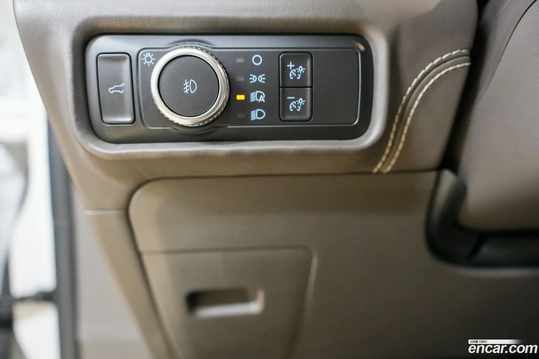 Ford Explorer 6th Gen 2021 — 15