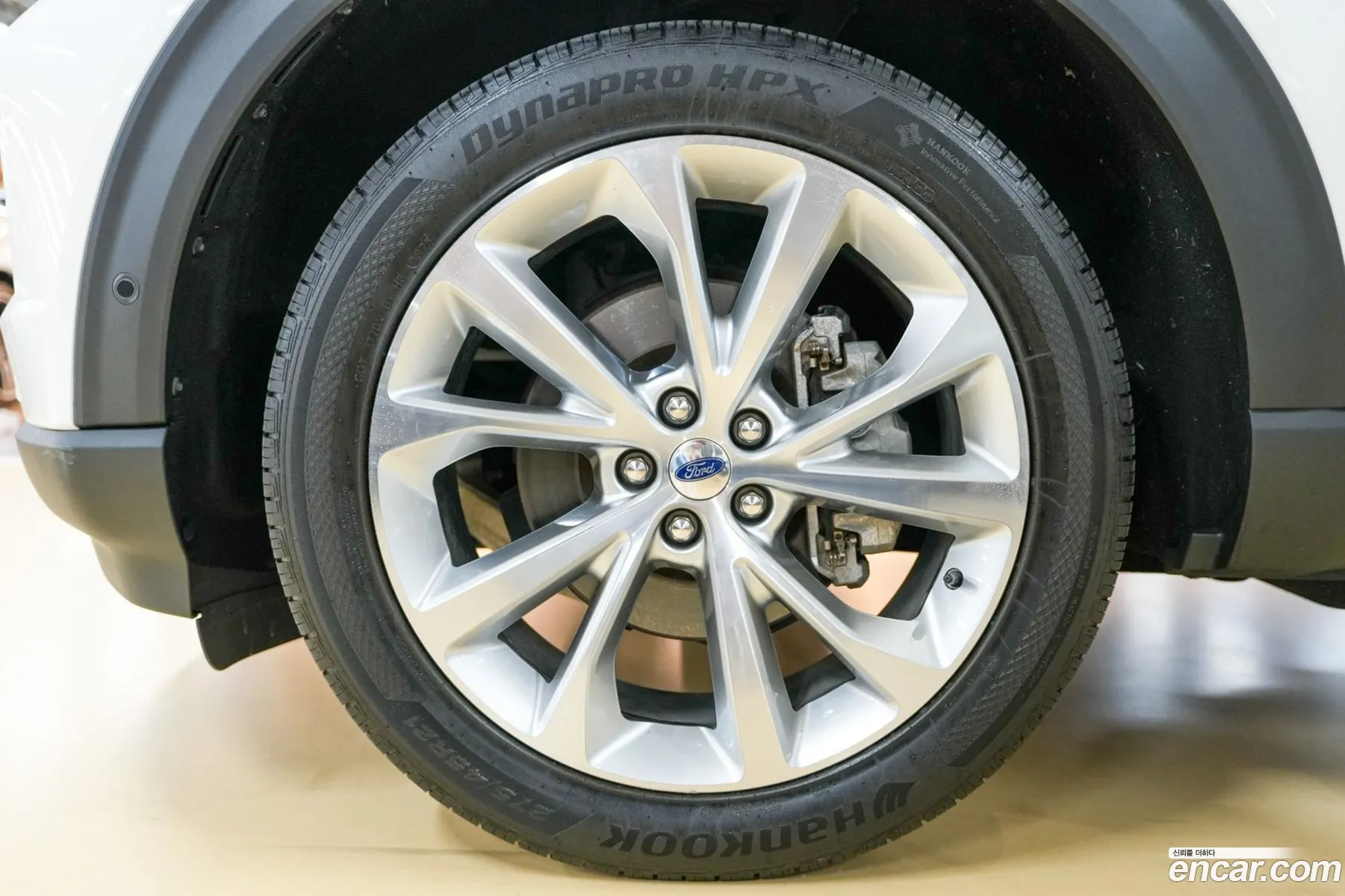 Ford Explorer 6th Gen 2021 — 14