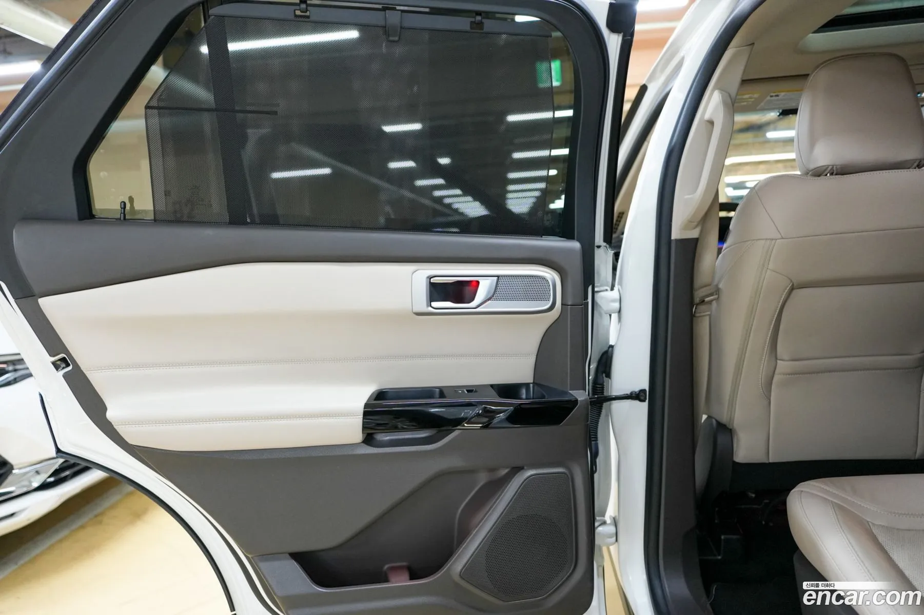 Ford Explorer 6th Gen 2021 — 18