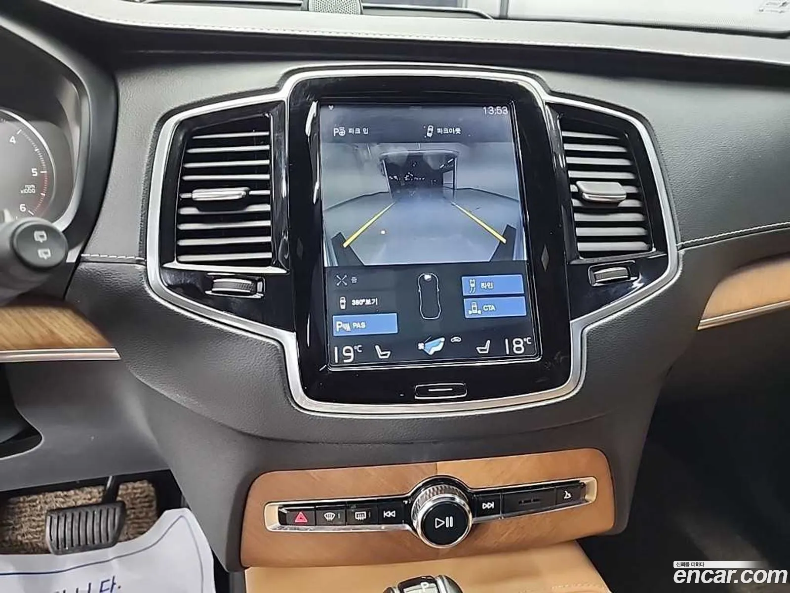 Volvo XC90 2018 — 20