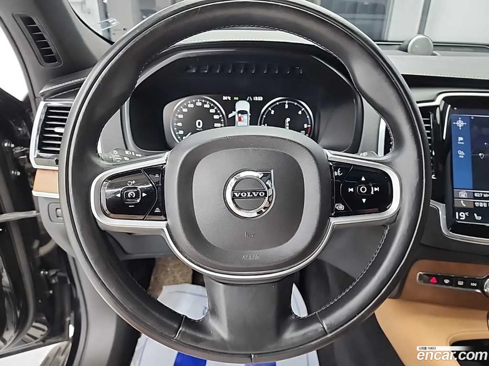 Volvo XC90 2018 — 10