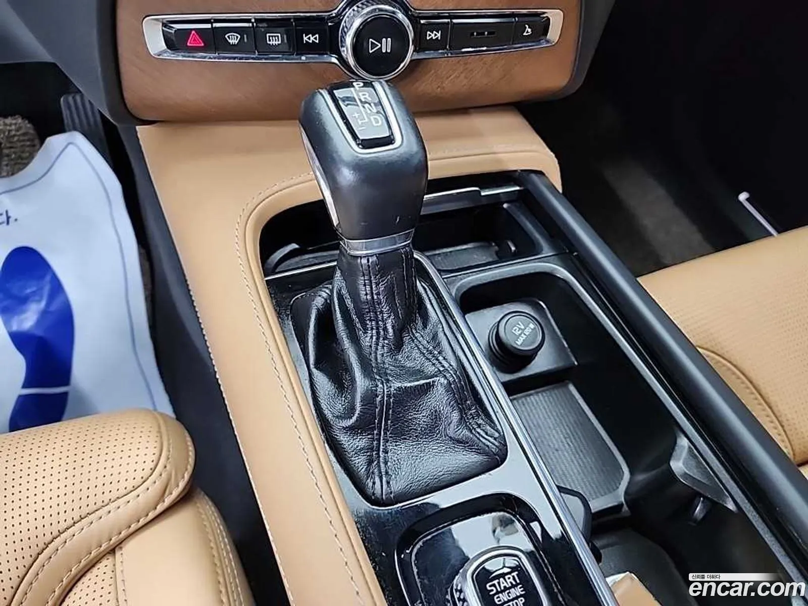 Volvo XC90 2018 — 13