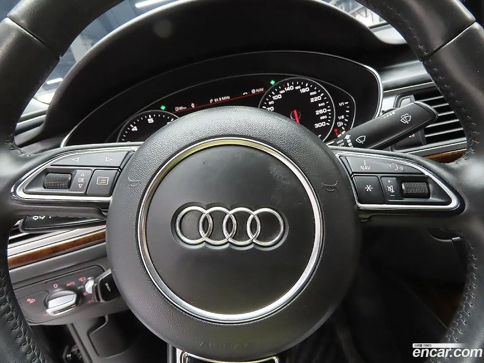 Audi A6 2014 — 12