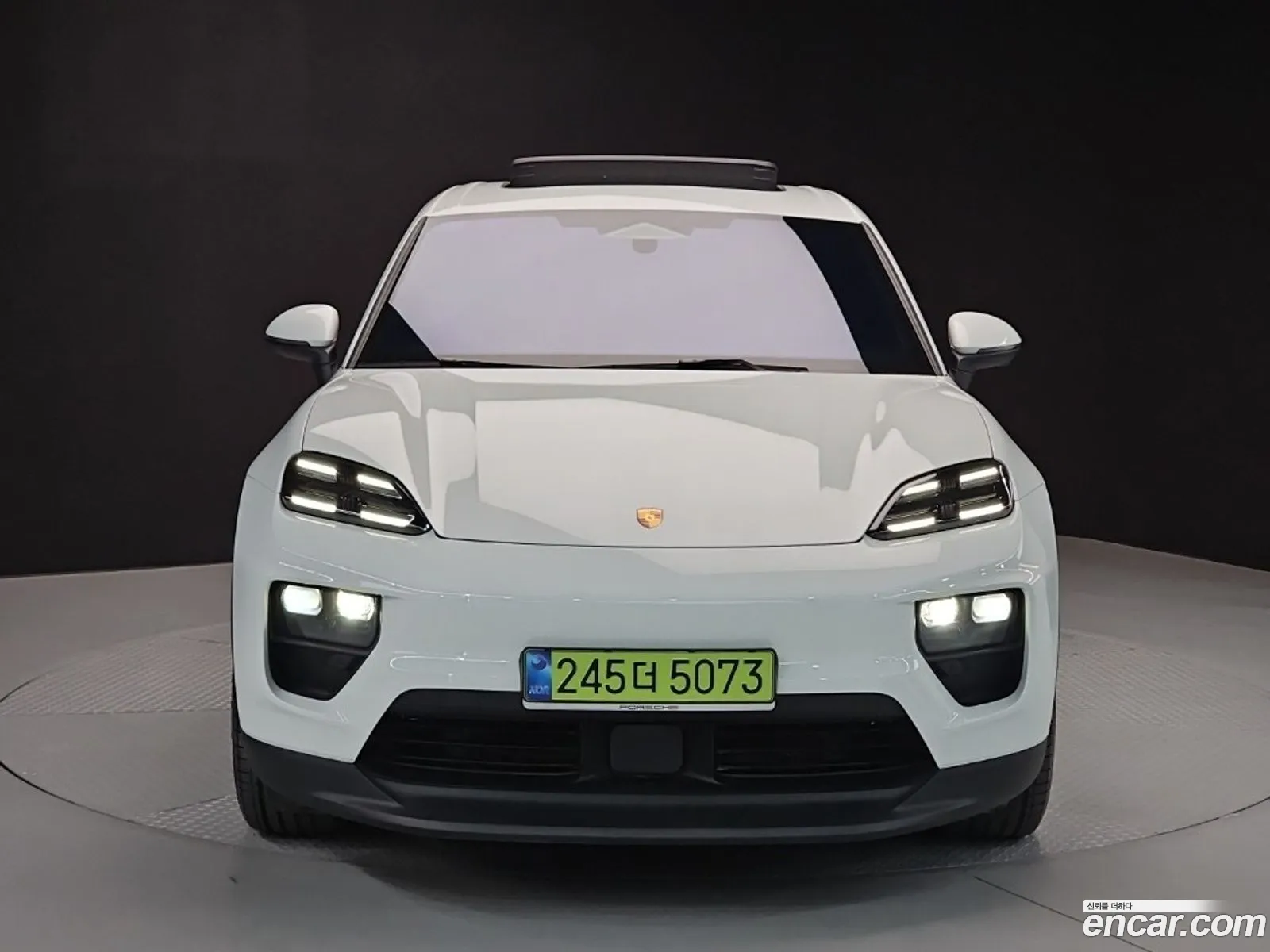Porsche Macan EV 2025 — 11