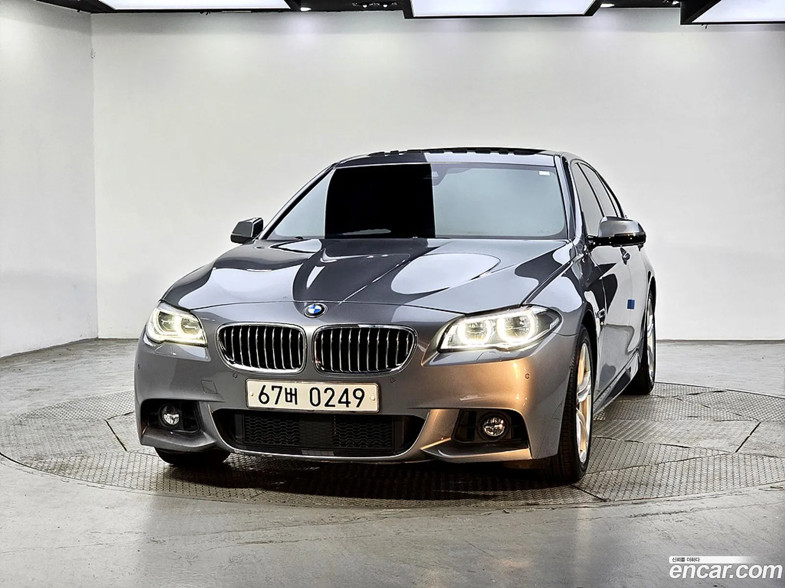 BMW 5 Series 2016 — 5