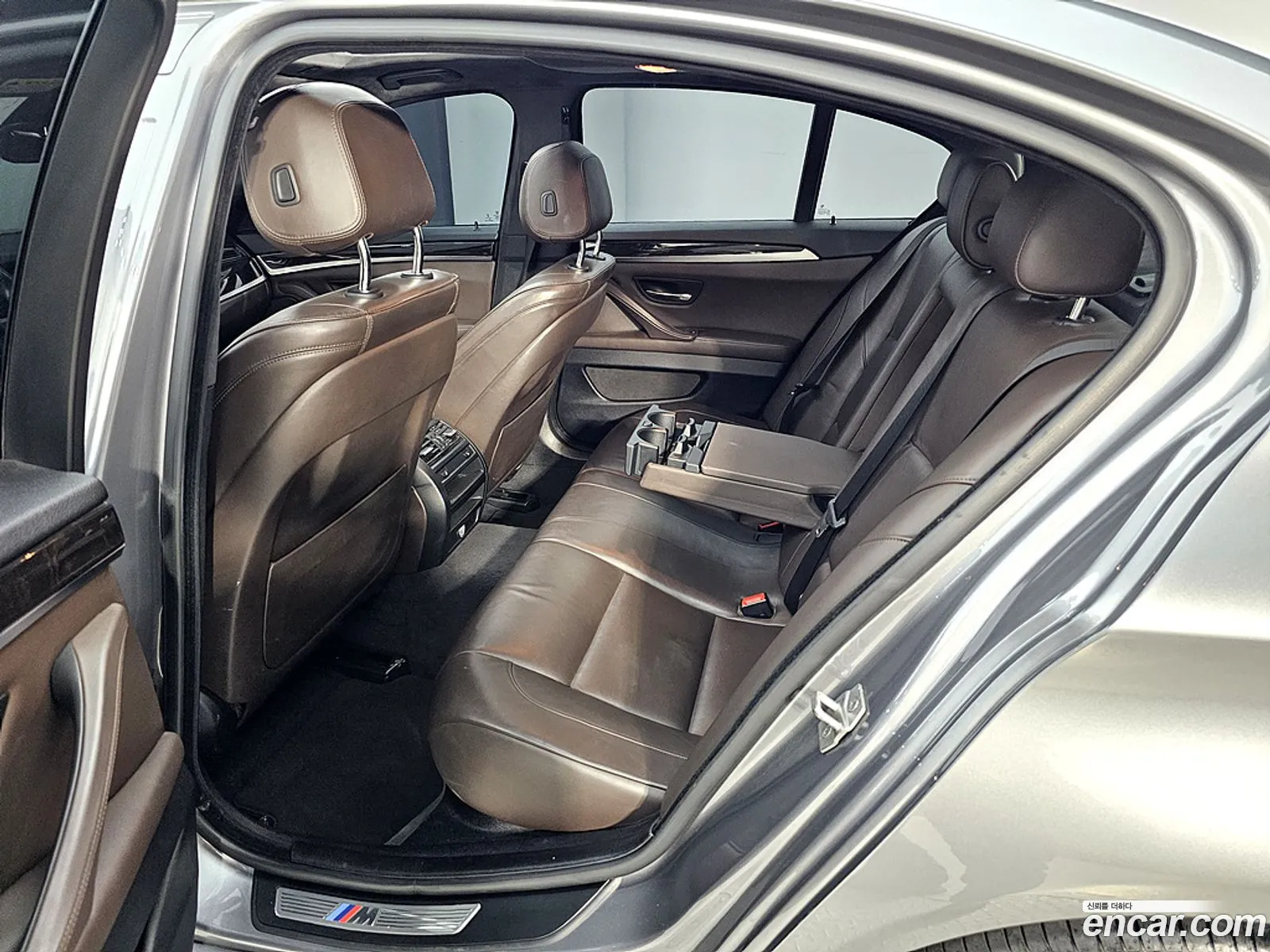 BMW 5 Series 2016 — 10