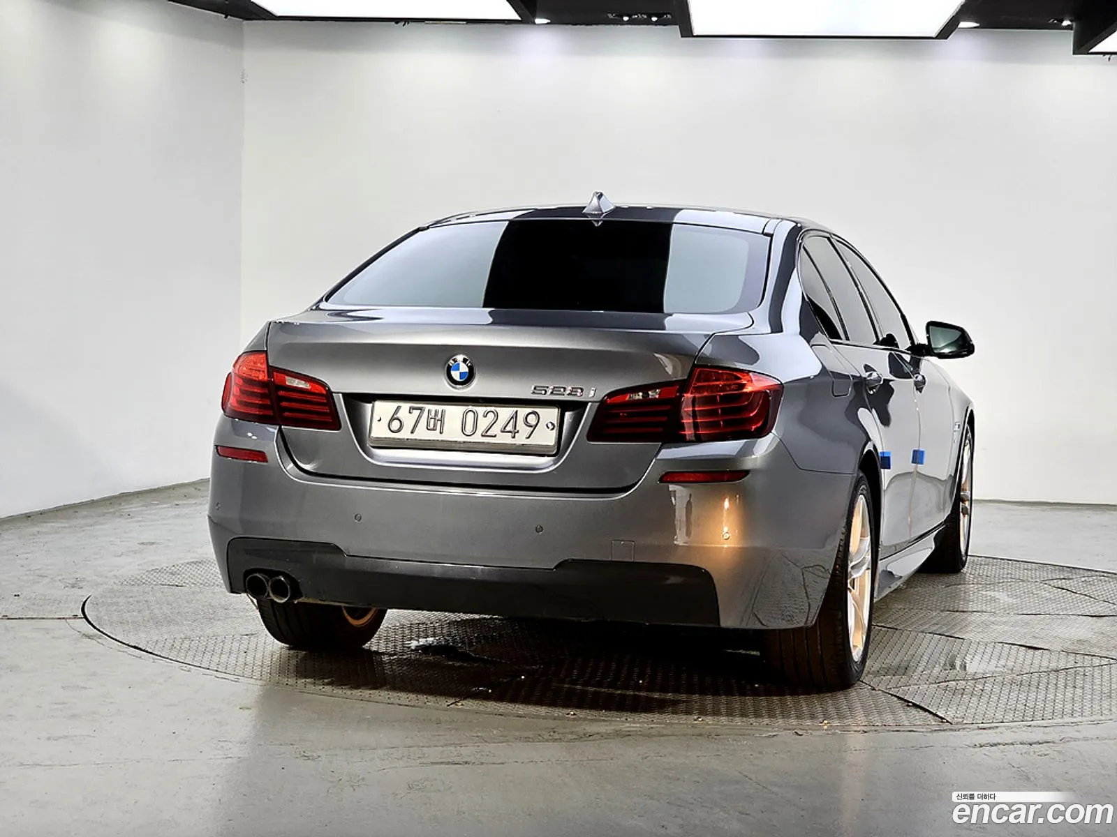 BMW 5 Series 2016 — 14