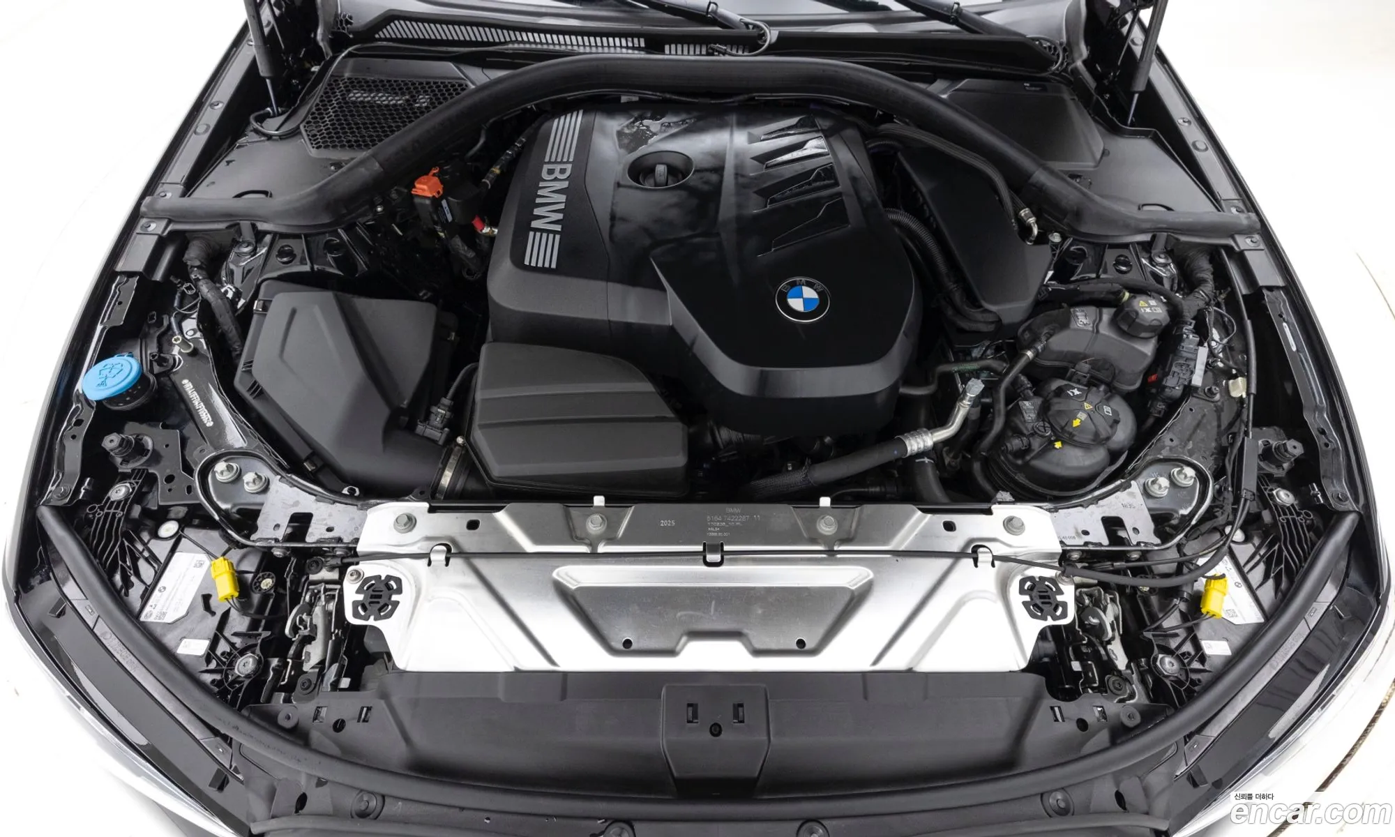 BMW 3 Series 2025 — 14