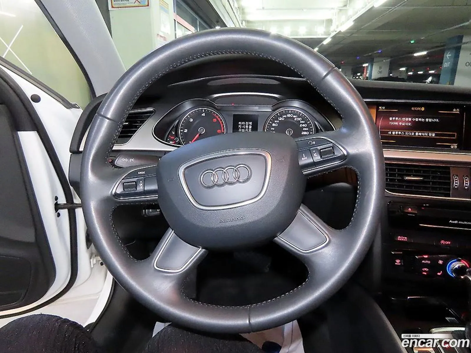 Audi A4 2014 — 2