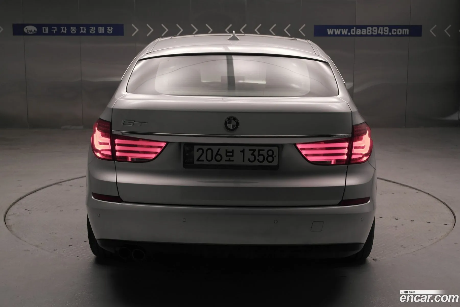 BMW 5 Series GT 2011 — 15