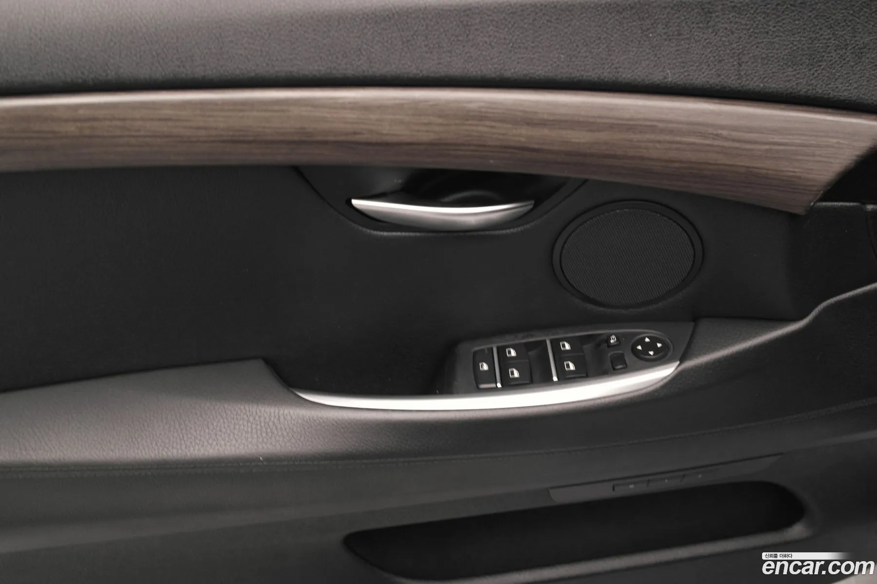 BMW 5 Series GT 2011 — 10