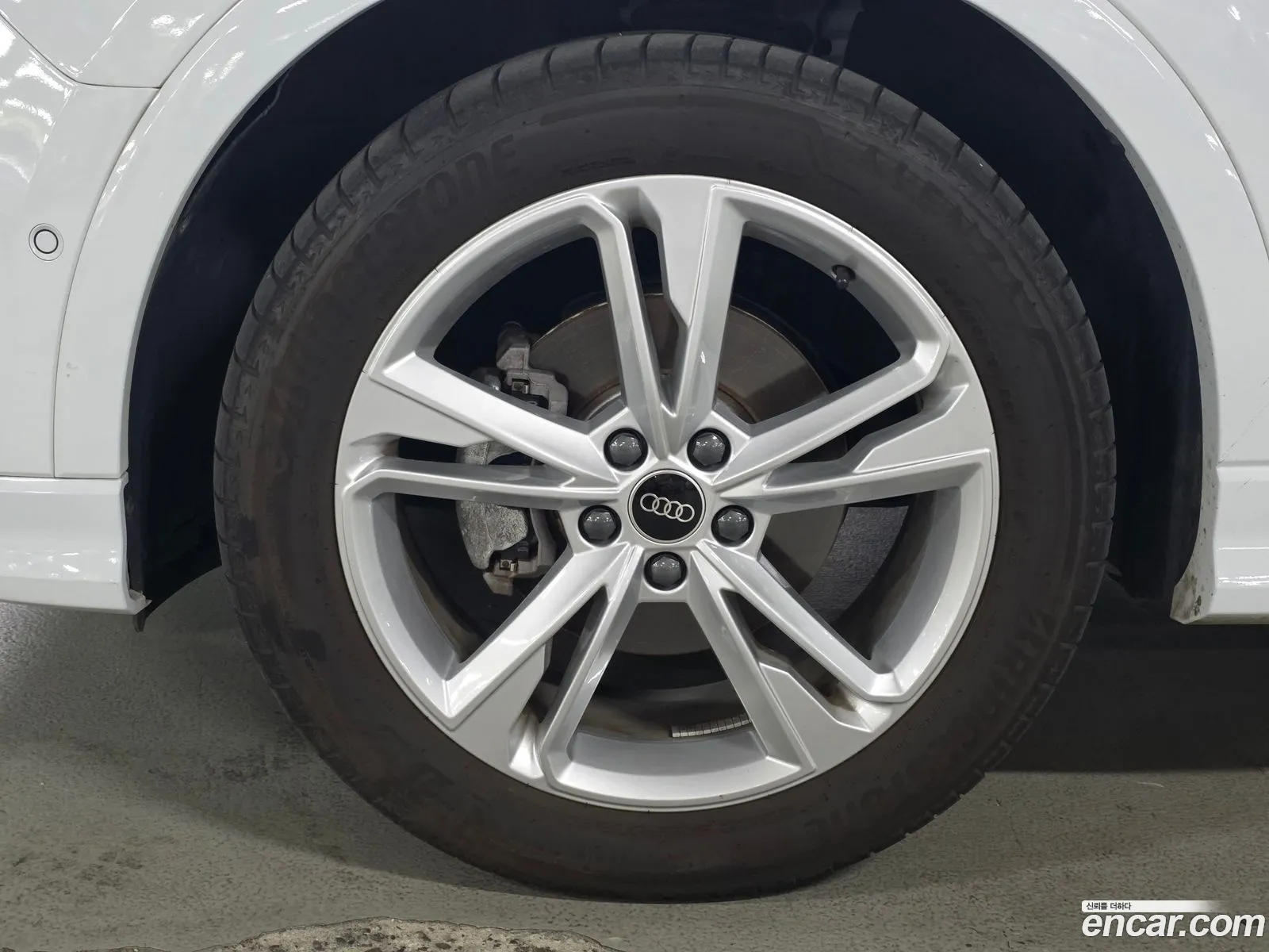 Audi Q3 2022 — 19