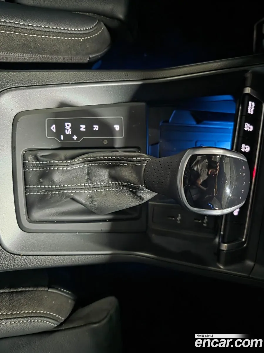 Audi Q3 2022 — 10