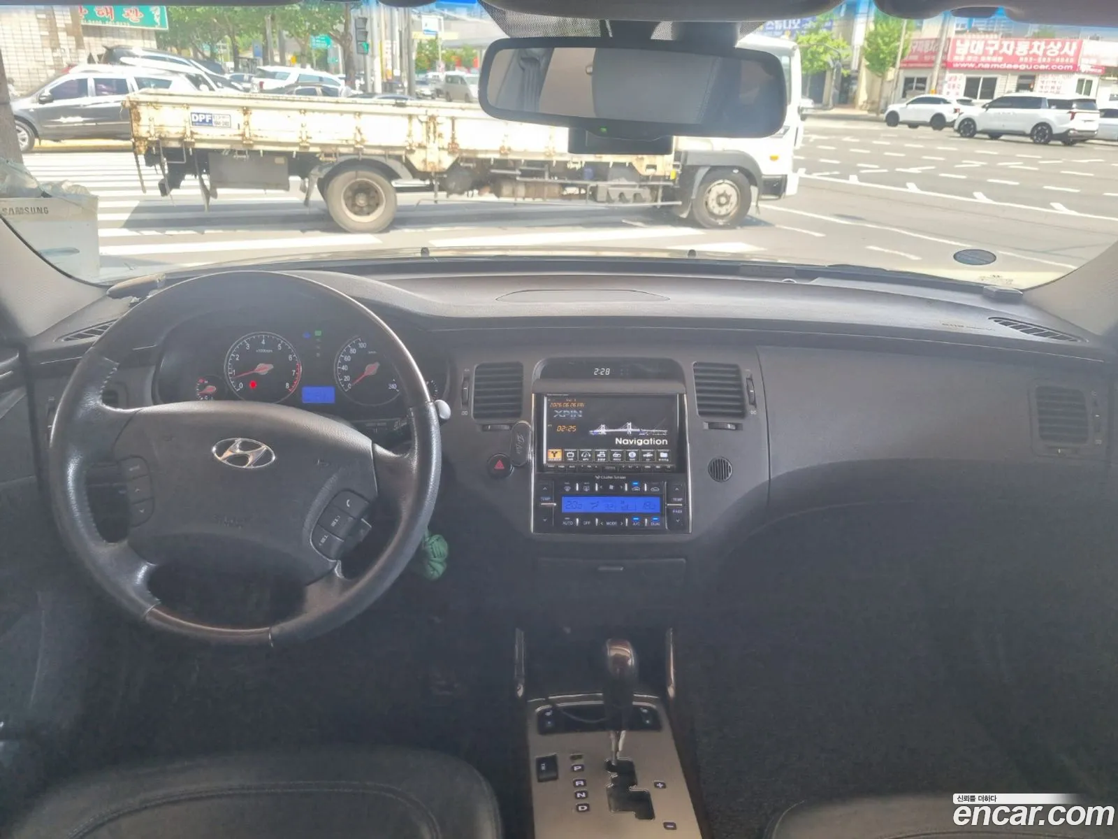 Hyundai Grandeur New Luxury