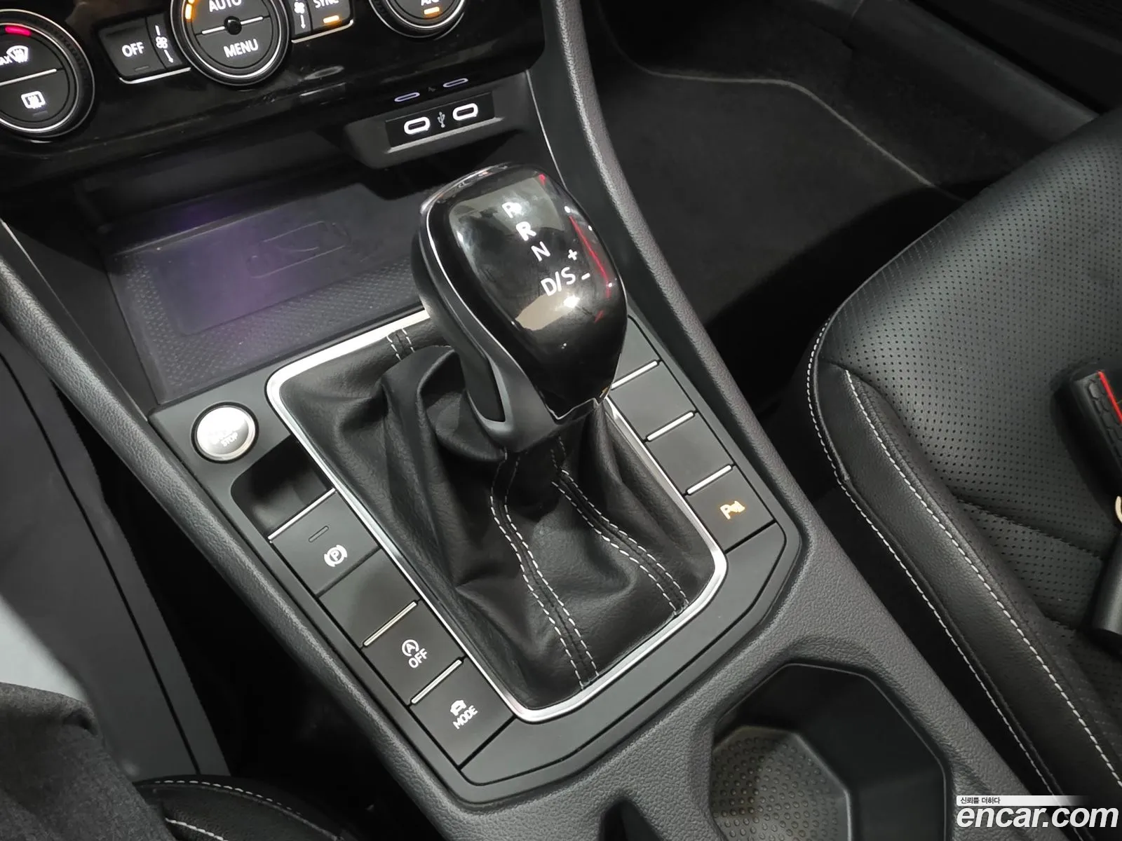 Volkswagen Jetta 7th Gen 2022 — 7