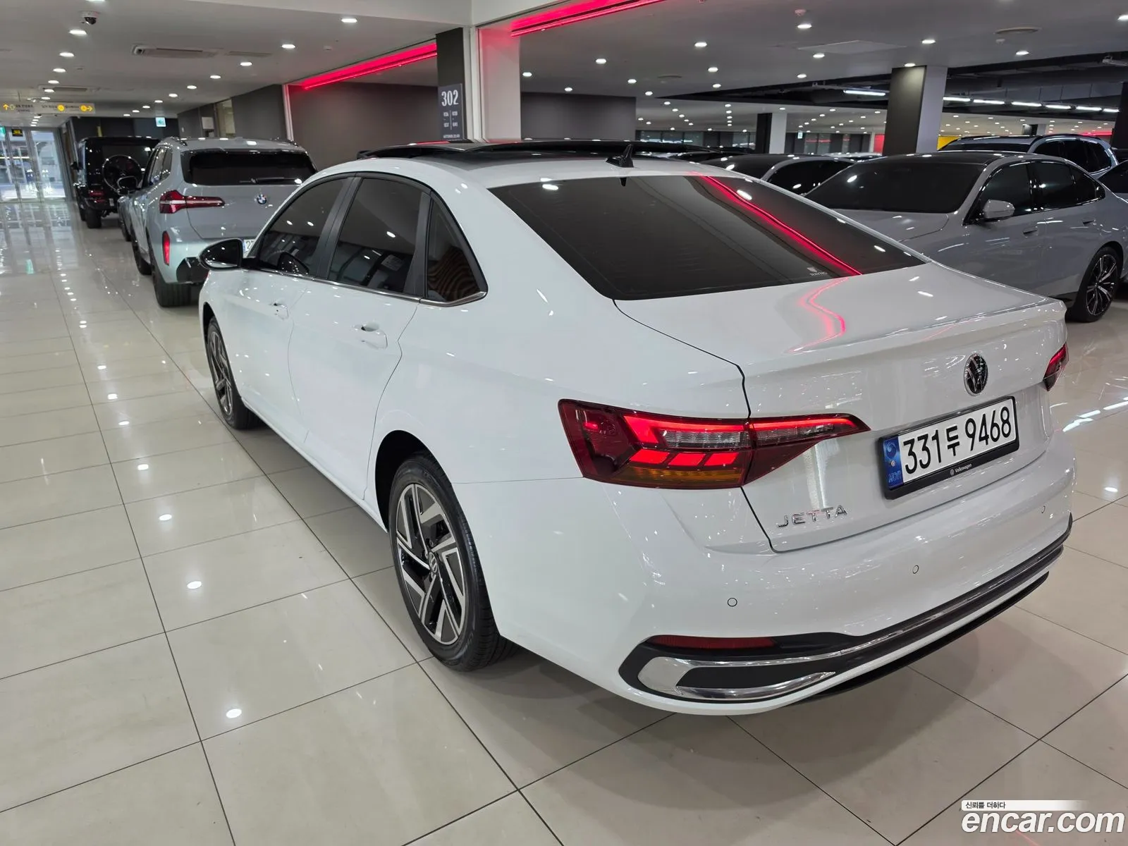 Volkswagen Jetta 7th Gen 2022 — 14