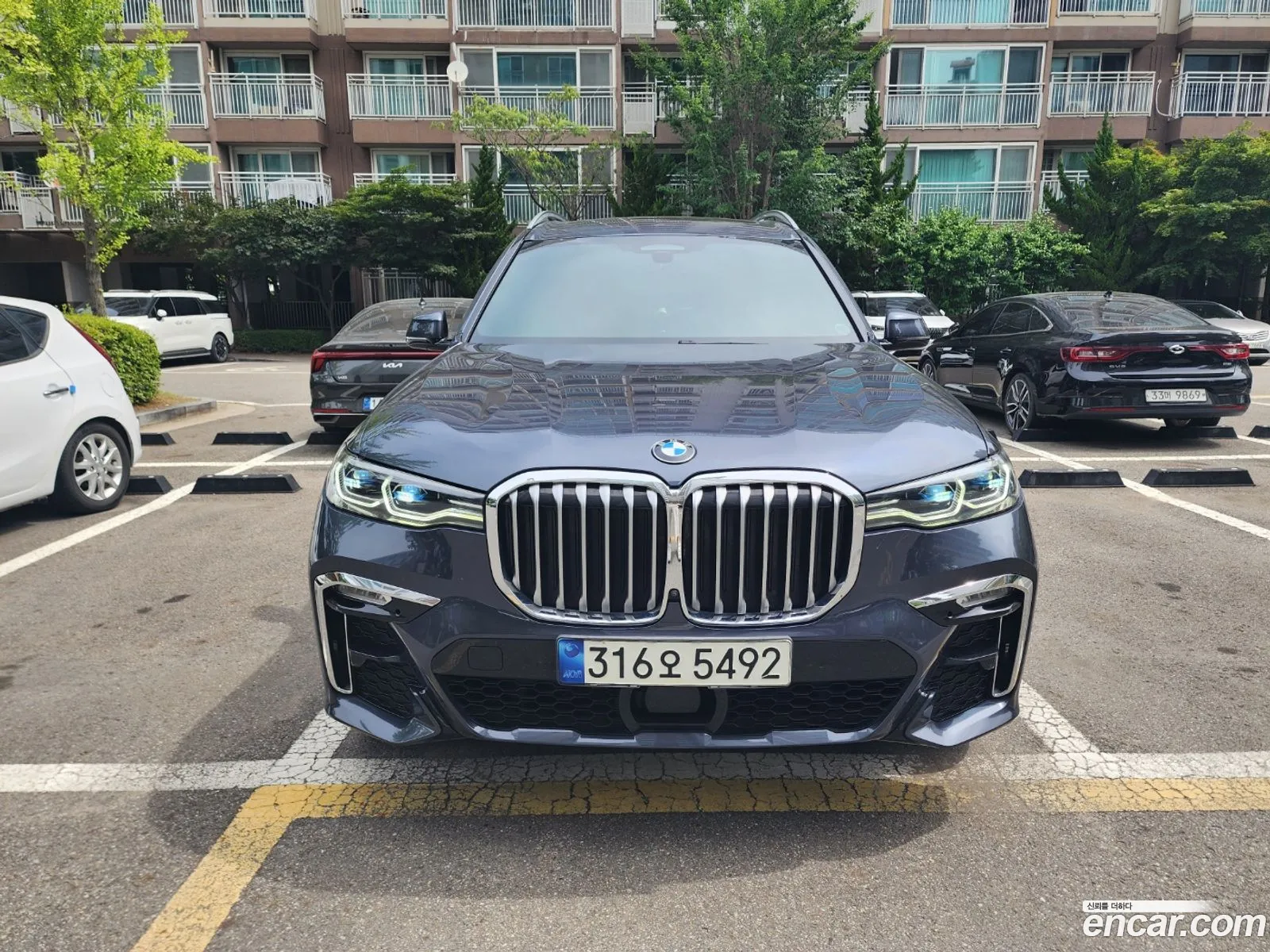BMW X7 2021 — 18