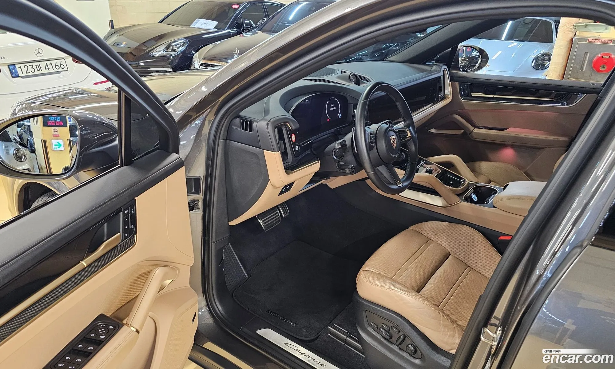 Porsche Cayenne 2023 — 11