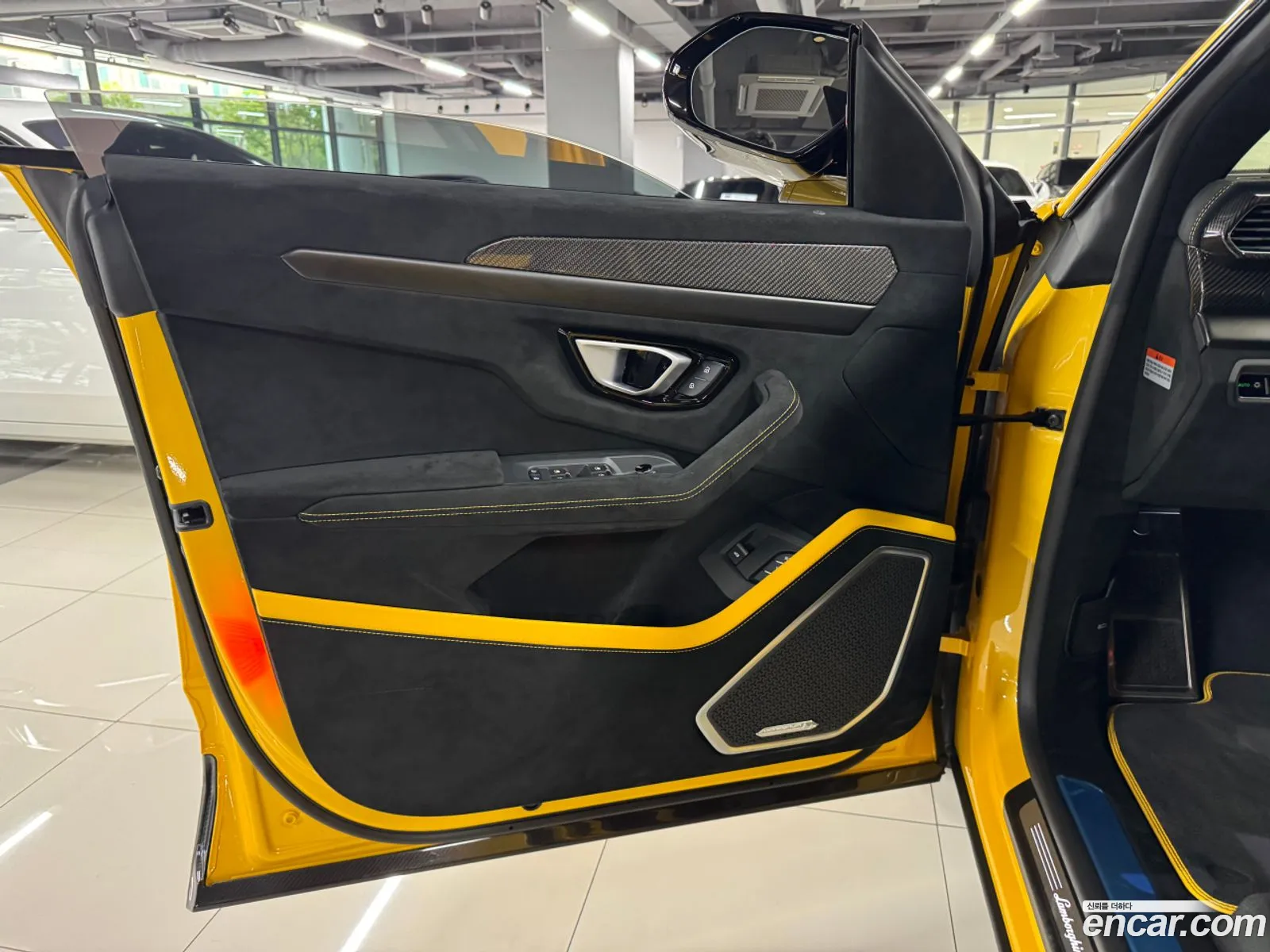Lamborghini Urus 2024 — 2