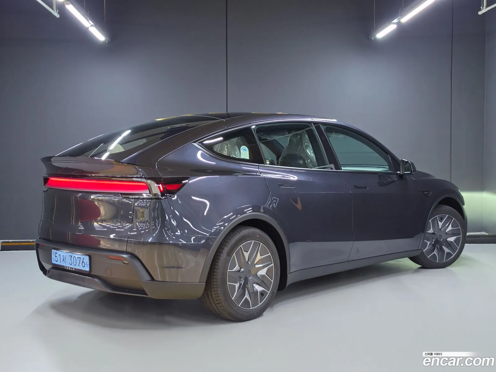 Tesla Model Y 2026 — 2