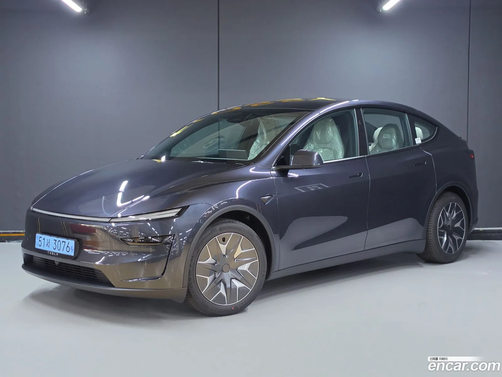 Tesla Model Y 2026 — 19
